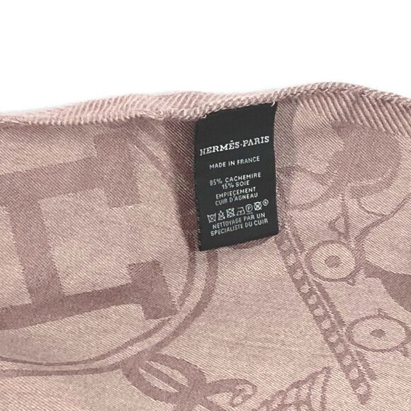 HERMES Pink Diamond Silk Scarf - Picture 8 of 8